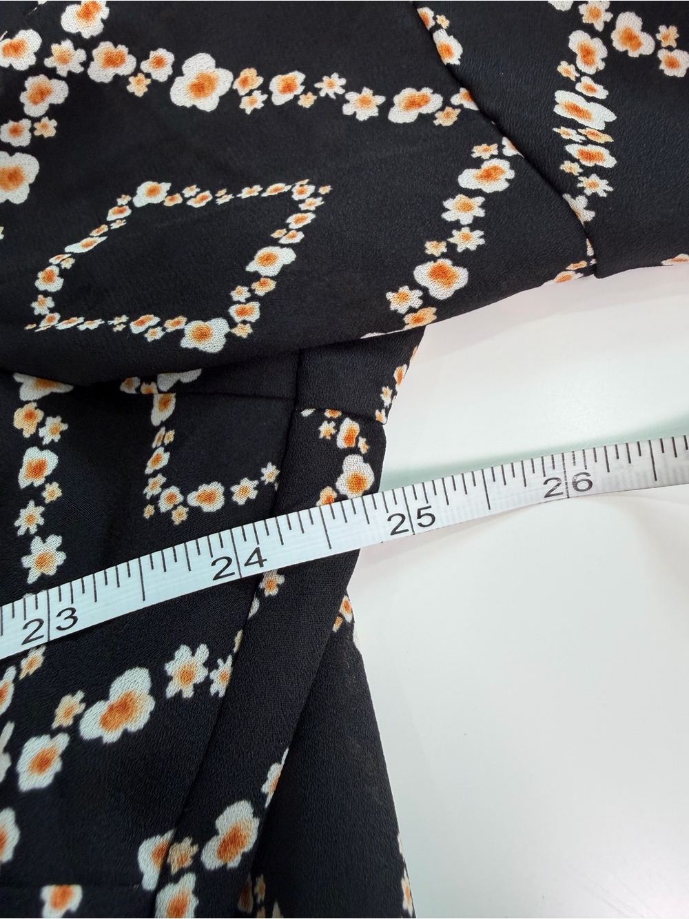 Torrid Size 3 Faux Wrap Black Maxi Dress Black Geometric Tie Waist 3/4 Sleeve - Picture 7 of 10